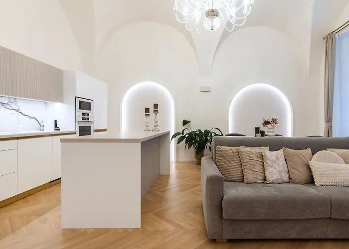Arch Iv.