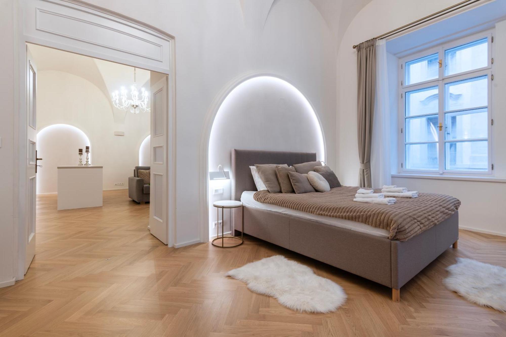 Apartment Arch Iv. *
